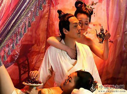 �҇�������]���ģ���̽��x���Ͼ�ɫΣ��