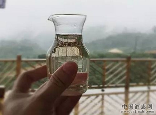 白酒消費(fèi)低度化 但不是每種酒都能低度