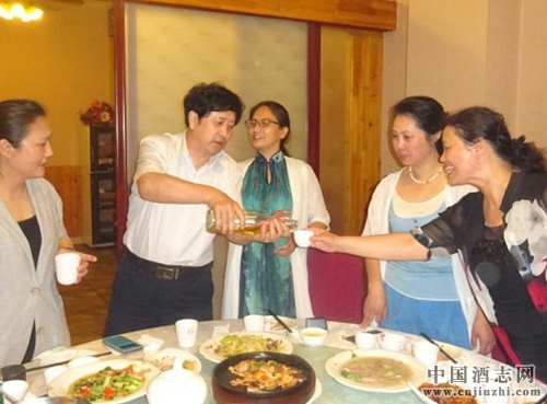 ���ϾƶY���ף��˾ƞ龴